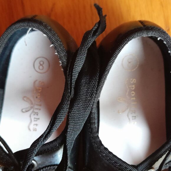 Spotlight tap shoes little kid size 8 black - Picture 3 of 5